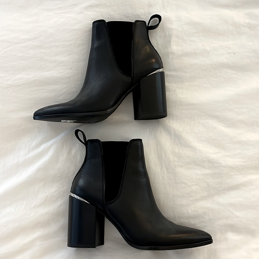 Steve Madden boots